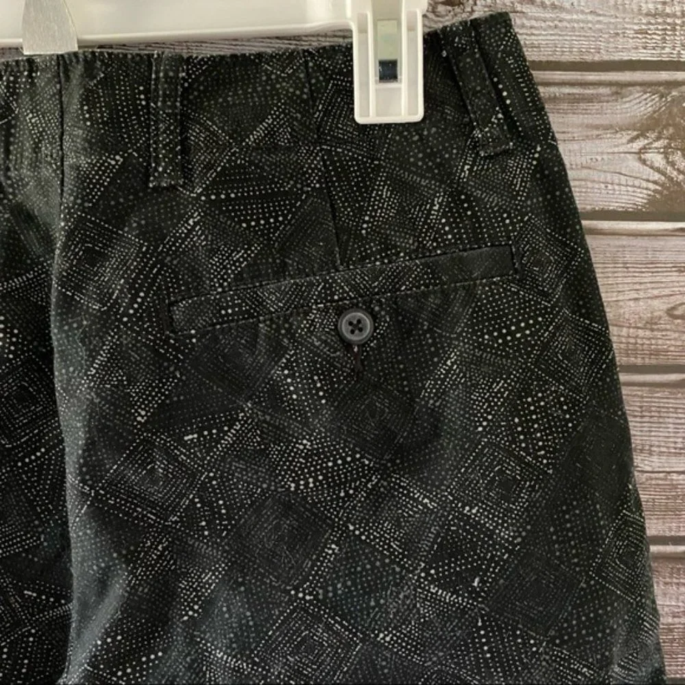 NWT Old‎ Navy Shorts Size 30